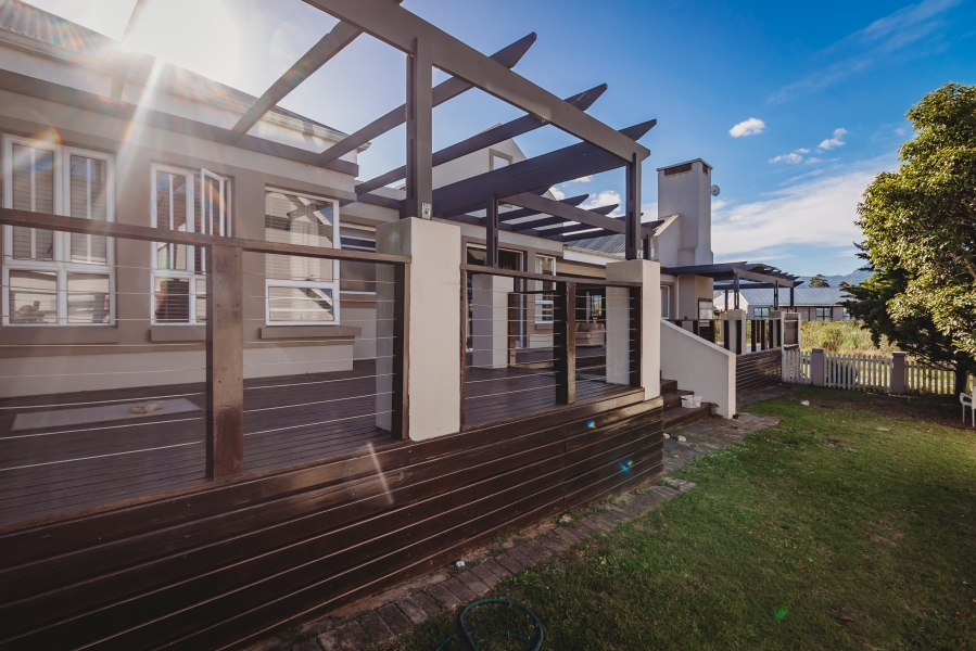 3 Bedroom Property for Sale in Kraaibosch Country Estate Western Cape